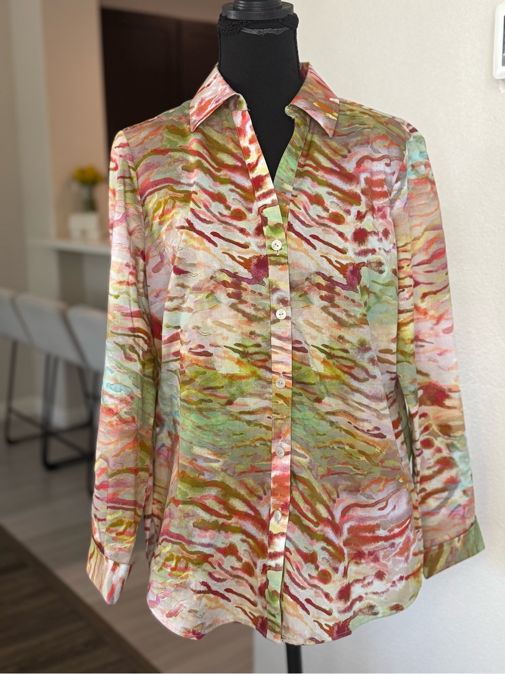 Foxcroft Colorful Abstract Print Button-Up Blouse, Size 6, NWT